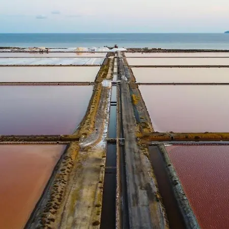 Charming Santantioco With 2-way Air Con 3*