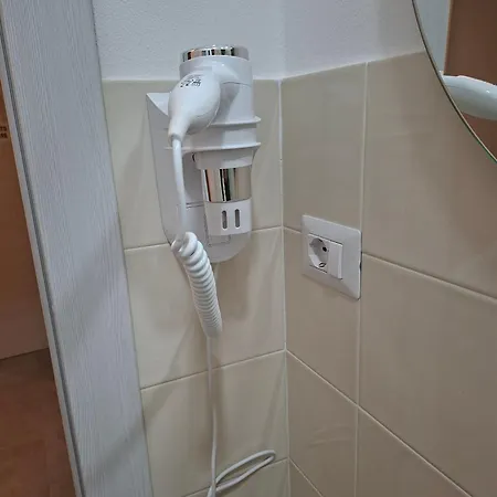 Charming Santantioco With 2-way Air Con Penzion 3*